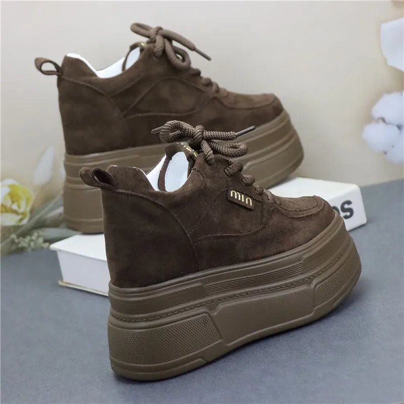 2025 New Arrival Women's Thick Sole Hidden Heel Sneakers Spring Autumn Soft Sole Platform Shoes for Petite Girls