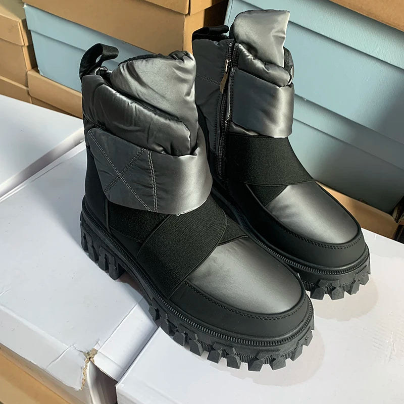 2024 Winter Snow Boots Women Plus Velvet Thickened Cold-resistant Warm Cotton Shoes Waterproof Non-slip Thick Sole
