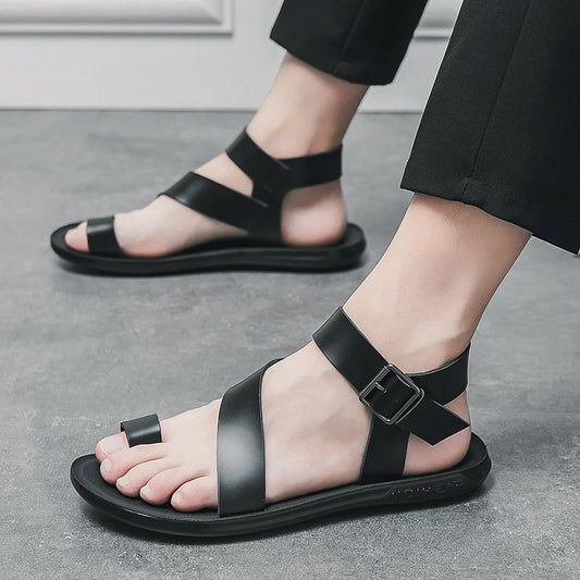 Summer New Men Gladiators Belt Buckle Leather Casual Shoes Breathable Beach Sandals Outdoor Slippers Black White Plus Size 38-45