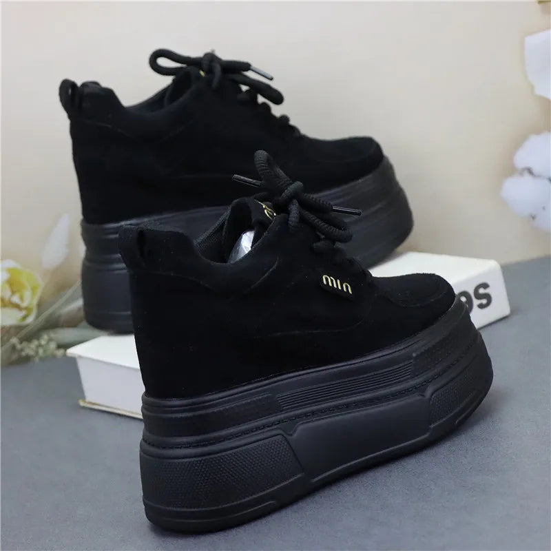 2025 New Arrival Women's Thick Sole Hidden Heel Sneakers Spring Autumn Soft Sole Platform Shoes for Petite Girls