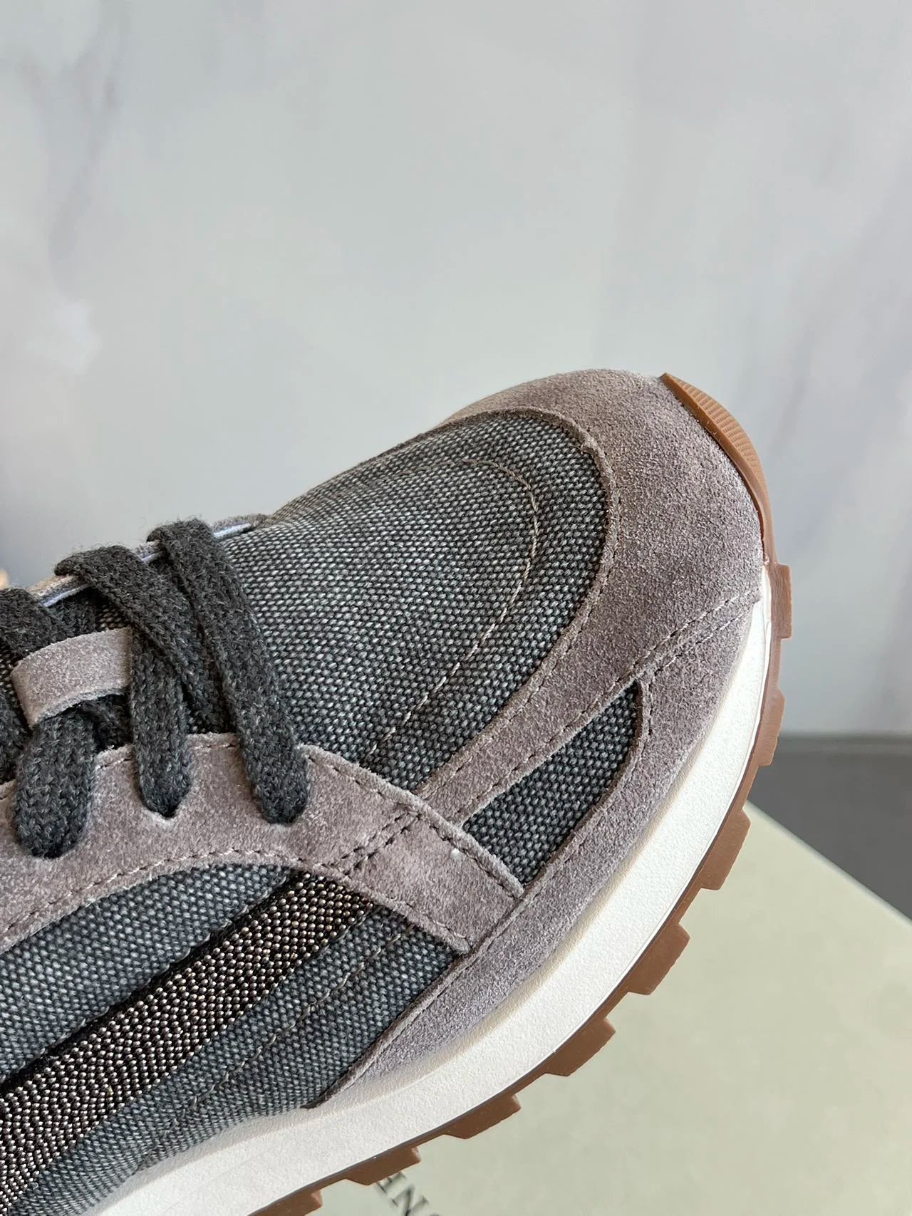 Women's Vulcanized Shoes Leather Beaded Casual Sneakers