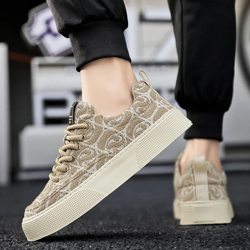 Casual Men's Canvas Shoes 2025 New Designer Men Skateboard Shoes Outdoor Breathable Flats Lace Up Walking Shoe Zapatillas Hombre