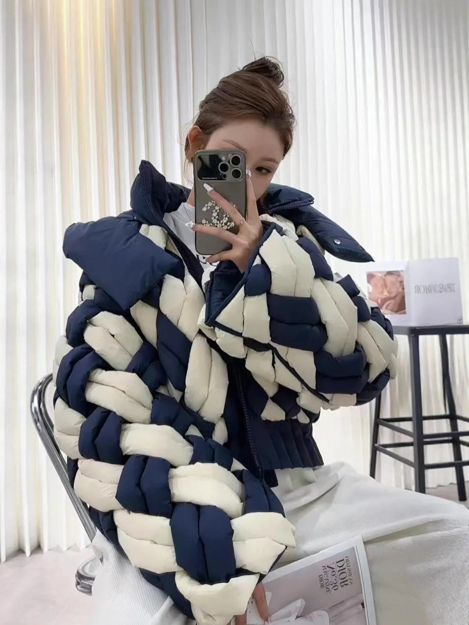 Winter 90% White Duck Down Hooded Parker Outwear Women Zipper Loose Quilted Short Jacket New Female Patchwork Twists Down Jacket