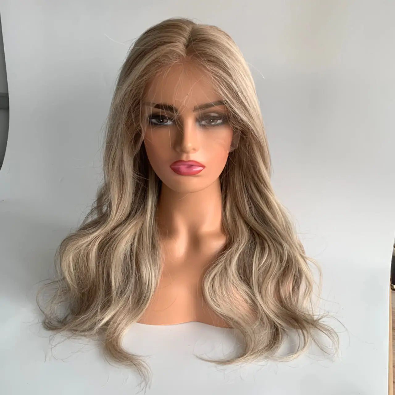 Silk Top Silicone Cap Medical Gluless Wig Ash Blonde Color Replacement European Human Hair For Alopecia Or Cancer