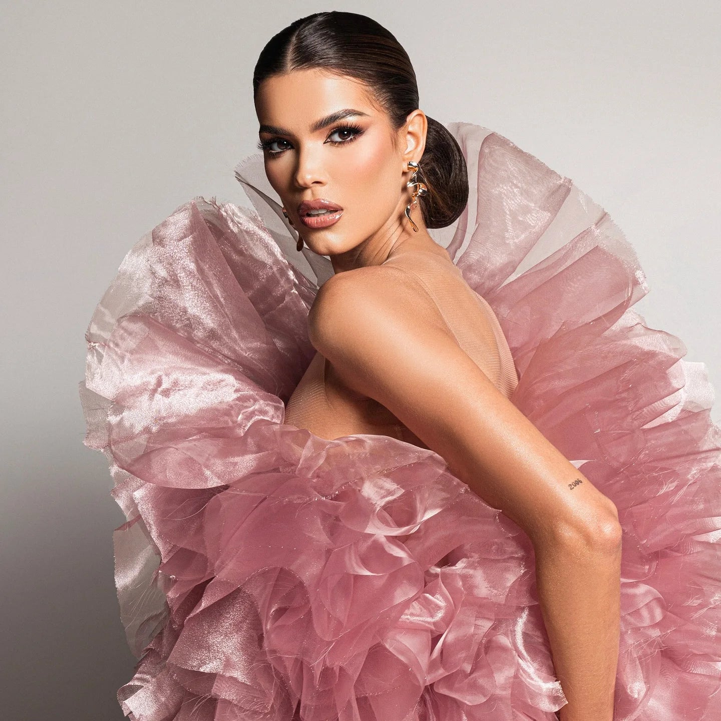 Beautiful Dusty Pink Organza Asymmetrical Women Dresses One Shoulder Layered Long Robe Matrnity Dress To Photoshoots