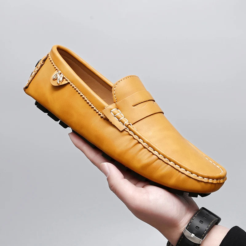 2024 New Arrival Driving Casual Shoes Luxury Men Loafers Soft Moccasins Autumn Winter Shoes Man High Quality Mens Business Shoes