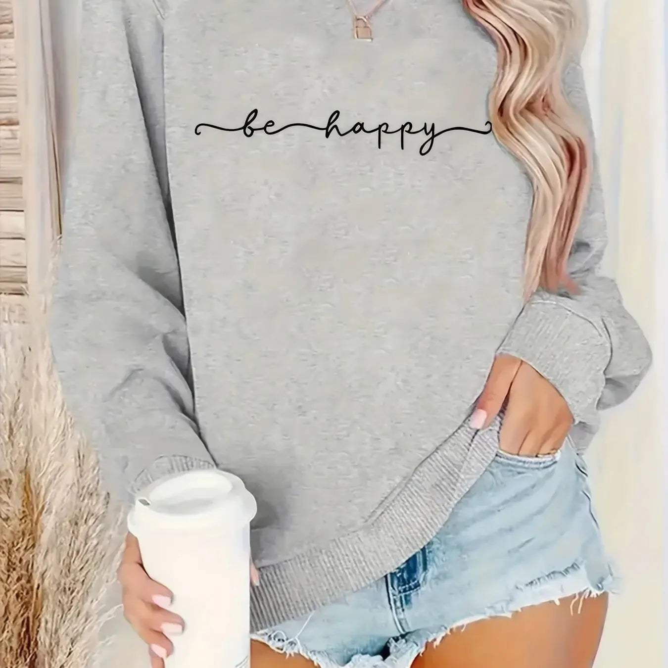 Women's Casual Heart Print Pullover Sweatshirt Geometric Design Long Sleeve Round Neck Machine Washable Regular Fit for Autum