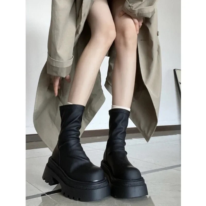 Women Short Booties Platform Shoes Woman Heel Fashion Back Zippers Ankle Booties Female Retro Style Autumn Winter Female Shoes