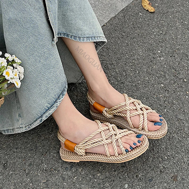 2025 Summer Women's Hemp Rope Woven Sandals Roman Rainbow Color Bohemian Straw Flat Sandal Casual Slip on Beach Shoes for Women