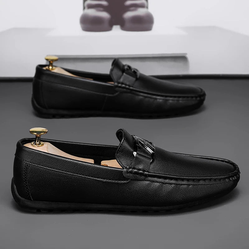 Luxury Brand Comfortable Men Moccasins Soft Male Driving Shoes Fashion Leather Men Casual Shoes Slip on Italian Formal Loafers