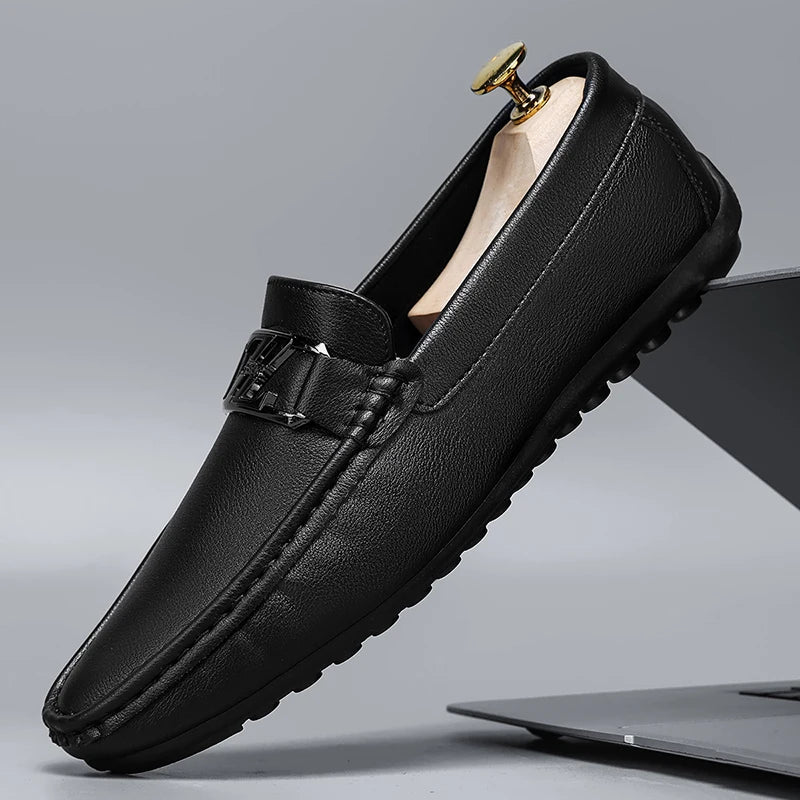 Luxury Brand Comfortable Men Moccasins Soft Male Driving Shoes Fashion Leather Men Casual Shoes Slip on Italian Formal Loafers
