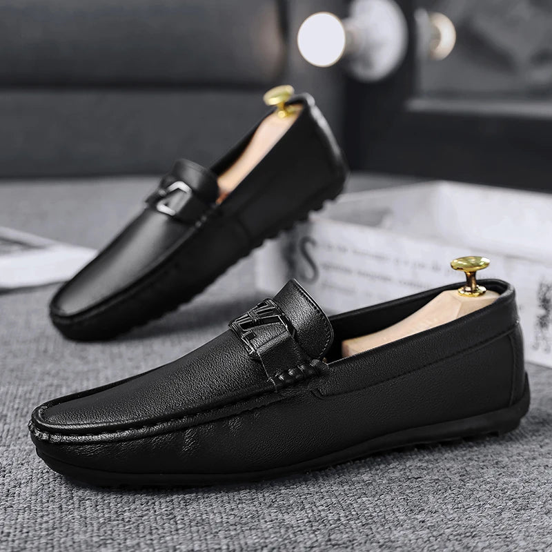 Luxury Brand Comfortable Men Moccasins Soft Male Driving Shoes Fashion Leather Men Casual Shoes Slip on Italian Formal Loafers