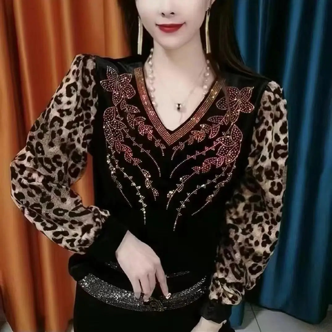 Velvet Autumn Winter Women's Fashion Elegant V-Neck New Style Rhinestone Age-Reducing Loose Patchwork Base Shirt