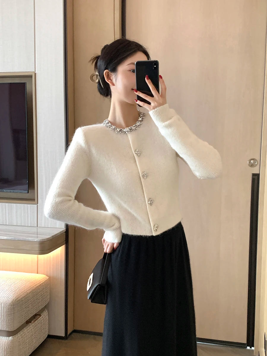 High-End Autumn Knitted Top Diamond Decorated Collar Anti-Aging Versatile Ele Sle Long Sve Round Ne Sweater Coat