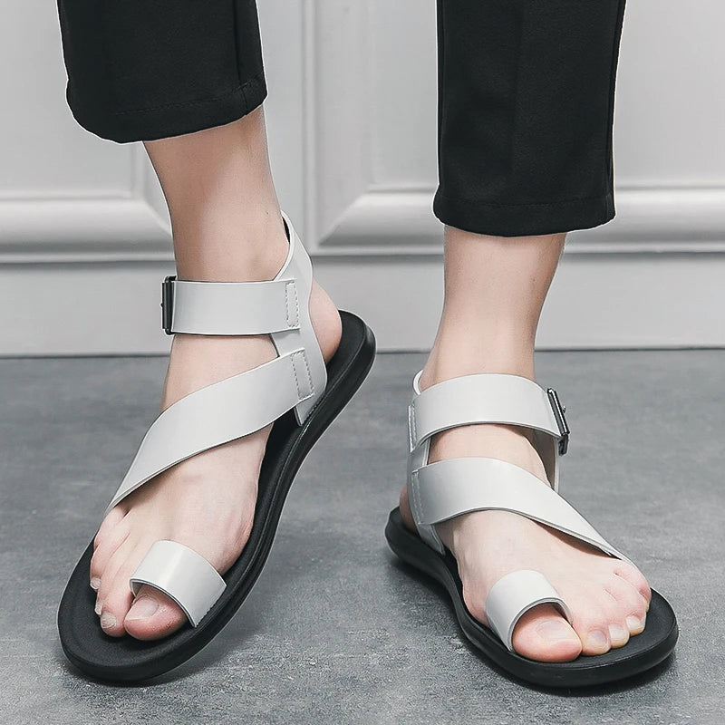 Summer New Men Gladiators Belt Buckle Leather Casual Shoes Breathable Beach Sandals Outdoor Slippers Black White Plus Size 38-45