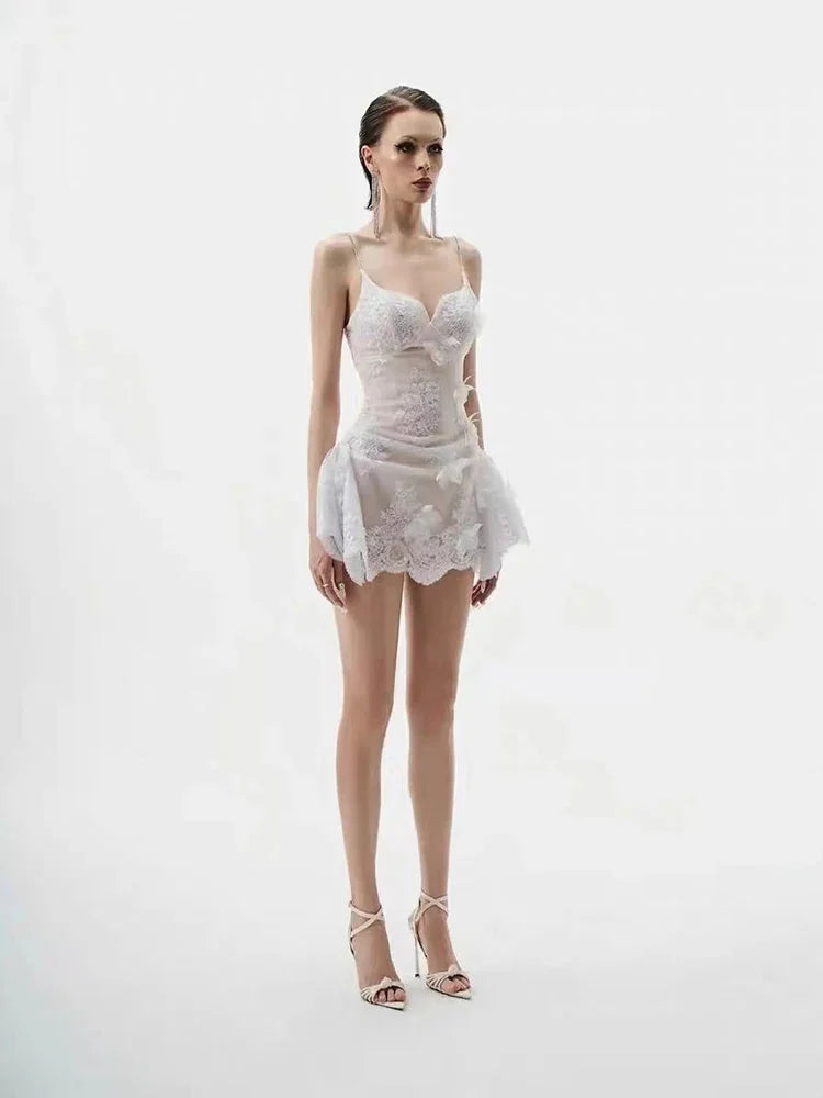 Sexy Chian Spaghetti Straps Lace Patchwork Mini Dress Women White Sleeveless Butterfly Design Dresses Evening Party Cocktail