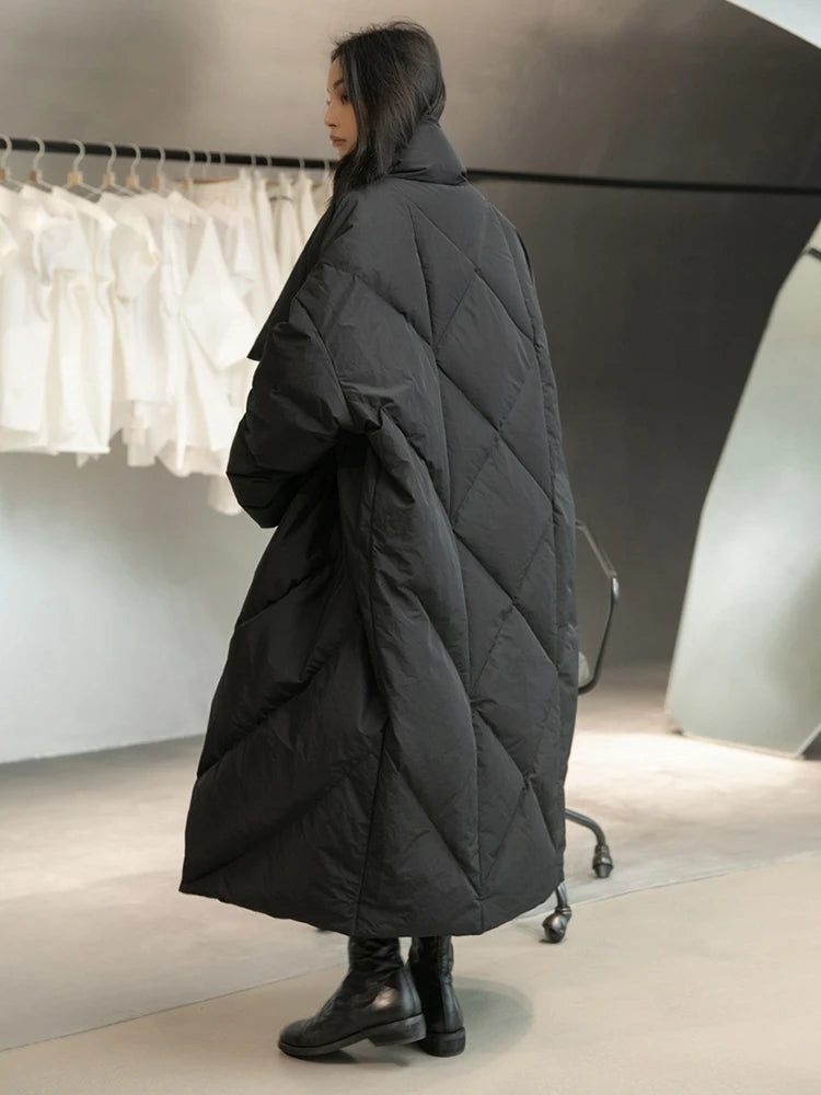 [EAM] Loose Fit Black Long Down Jacket New Stand Collar Long Sleeve Warm Women Parkas Fashion Tide Autumn Winter 2025 1DD1640