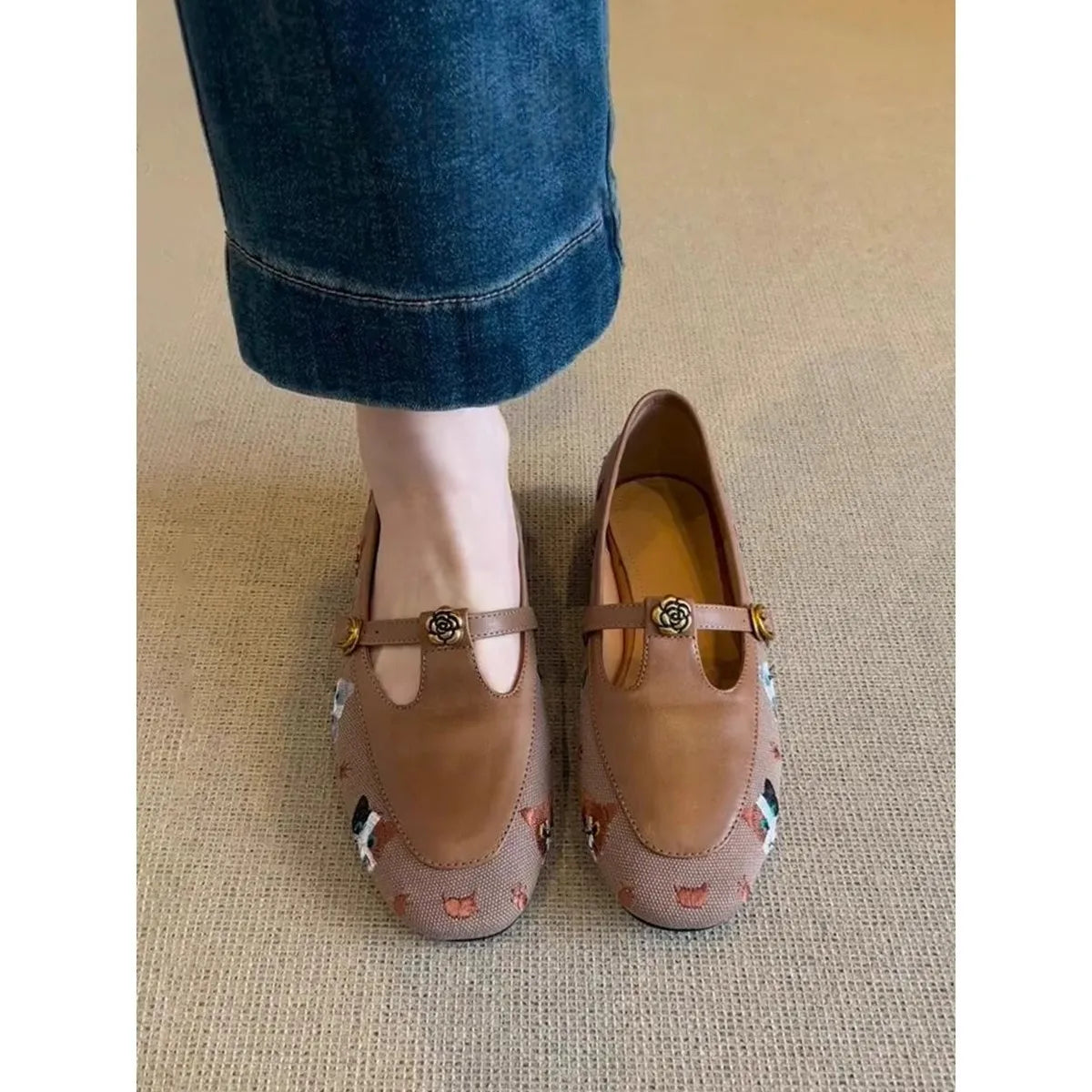Low-heeled, flat-bottomed French one-foot Mary Jane Loafers women's 2025 Spring New comfortable shallow-cut single shoes