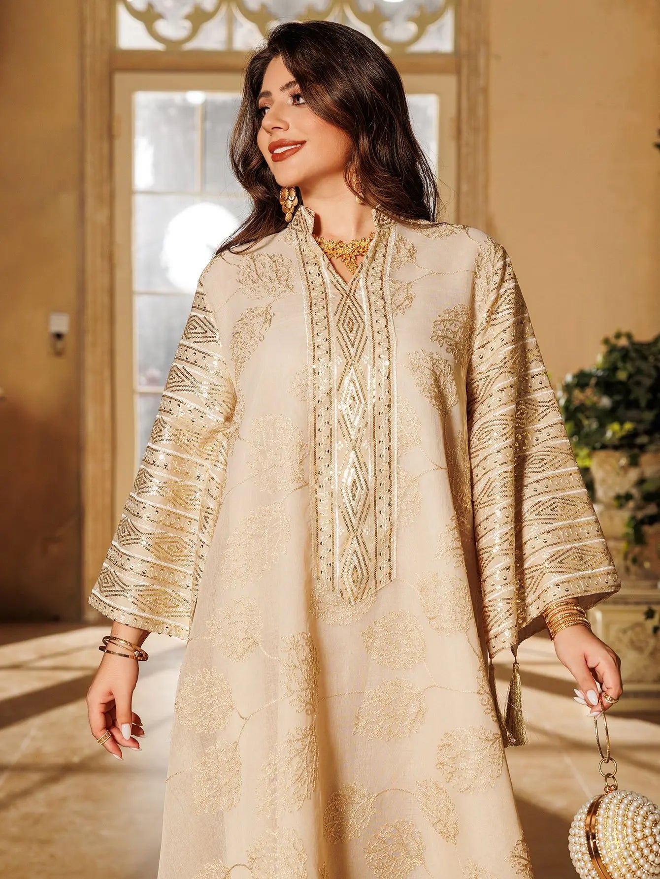 New Stylish Dubai Muslim Abaya Women Islamic Red Fabric with Intricate Gold Embroidery for Middle East UAE Saudi Arabia Qatar