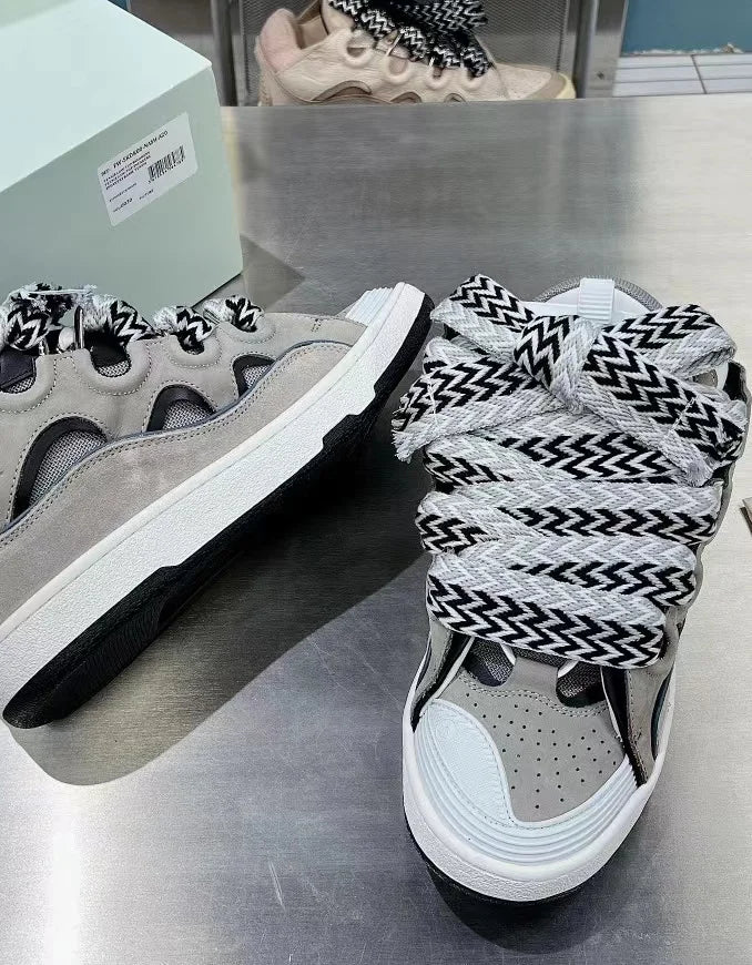 New Designer Slippers Sneakers Flat Shoes Women Luxury Brand Trainer Lace Up Men Top Quality Thick Laces Skateboard Shoes Unisex