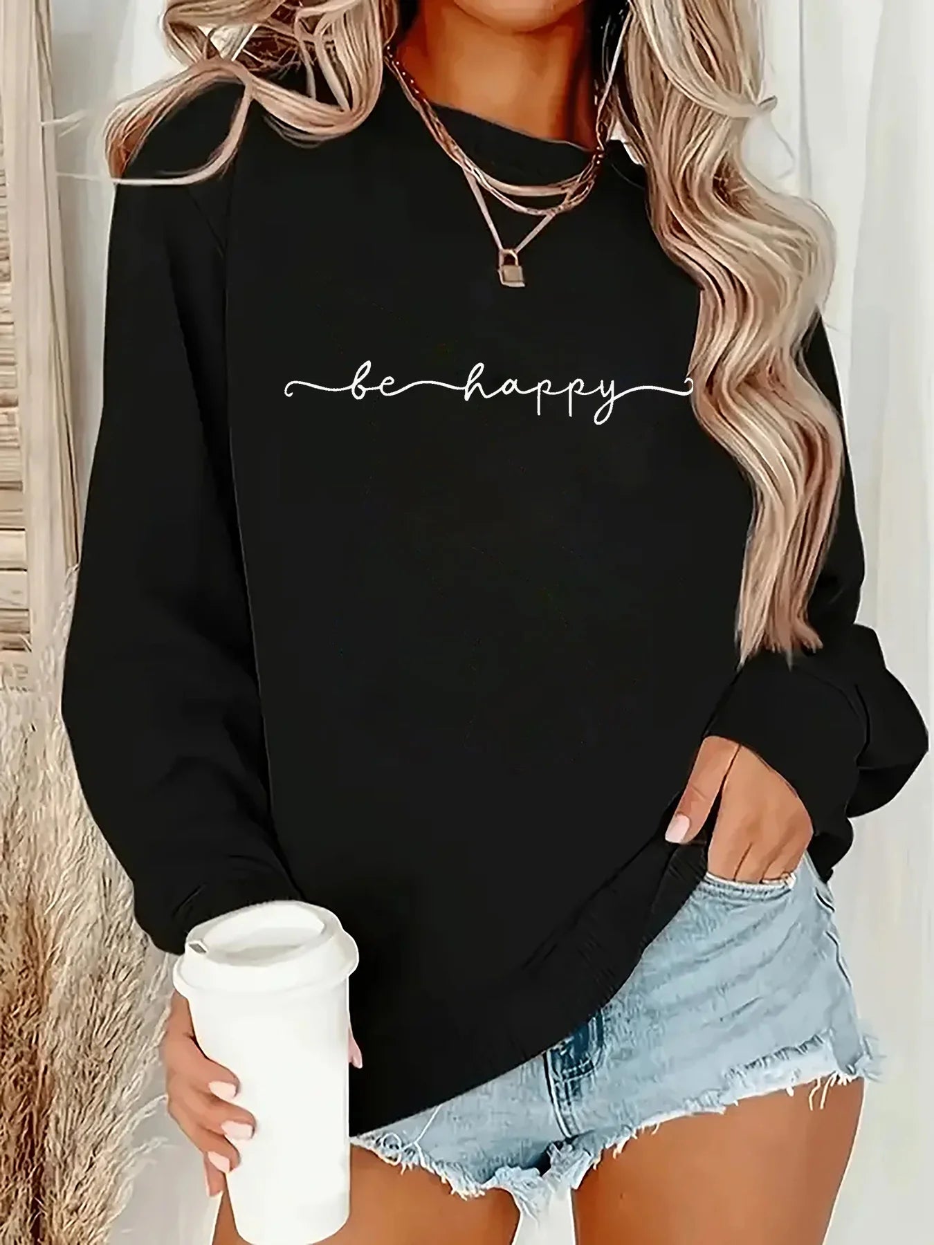 Women's Casual Heart Print Pullover Sweatshirt Geometric Design Long Sleeve Round Neck Machine Washable Regular Fit for Autum