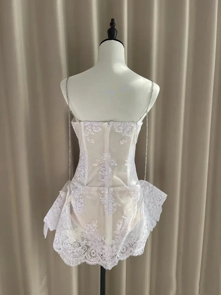 Sexy Chian Spaghetti Straps Lace Patchwork Mini Dress Women White Sleeveless Butterfly Design Dresses Evening Party Cocktail
