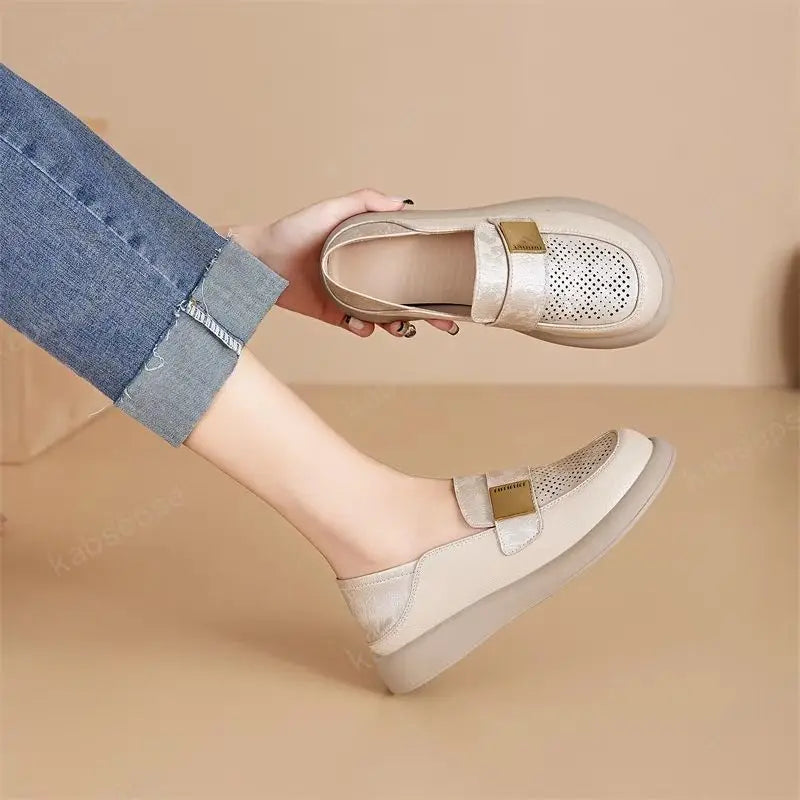 Summer Hollow Slip-on Ladies Footwear Cheap Liquidation Wholesale Casual Popular 39 Round Toe Leather Women's Flat Loafers Shoes