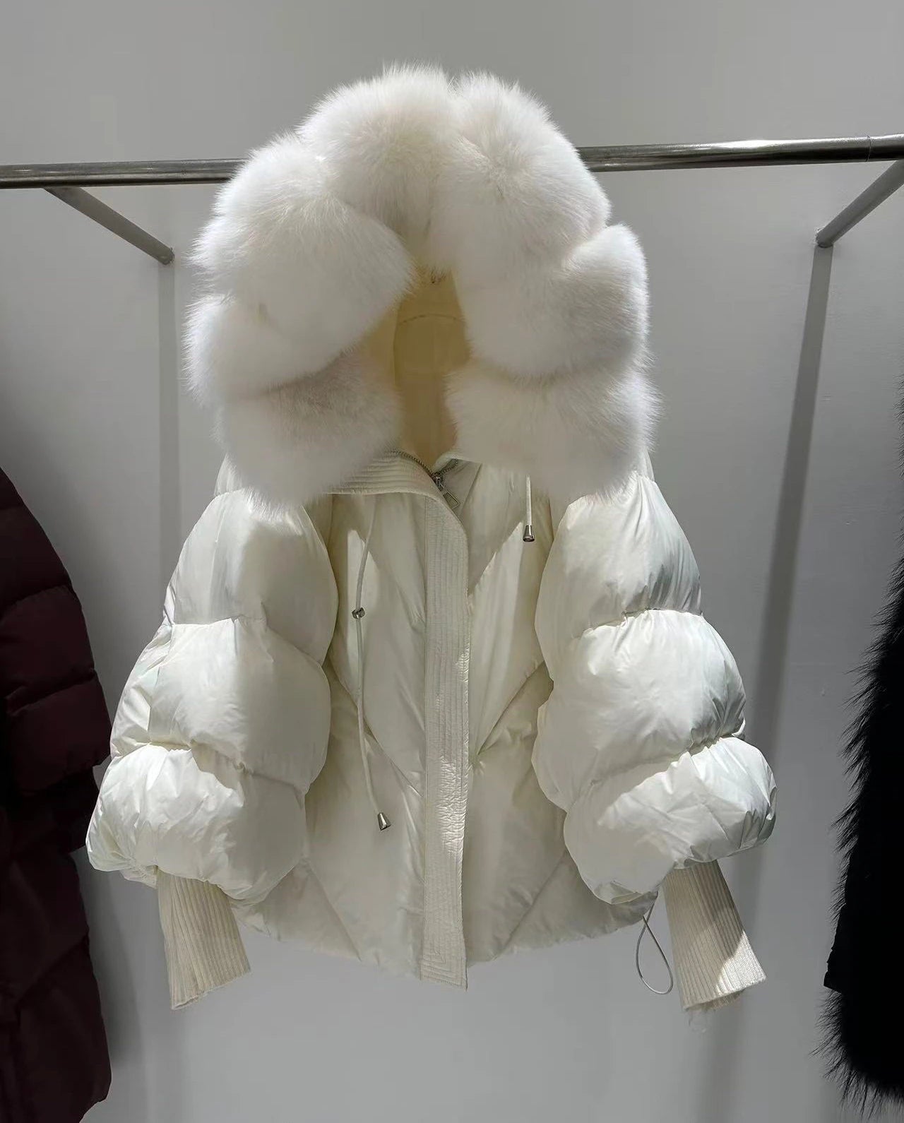 Winter Hooded Natural Large Fur Collar Down Jacket Female Warm Quilted Lantern Sleeve Jacket Women White Duck Down Solid Outwear