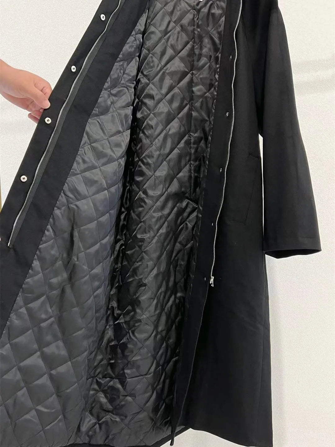 Women's Turn-Down Collar Long Coat Fashion Long-Sleeved Female Straight Back Slit Zipper Warm Jacket Top